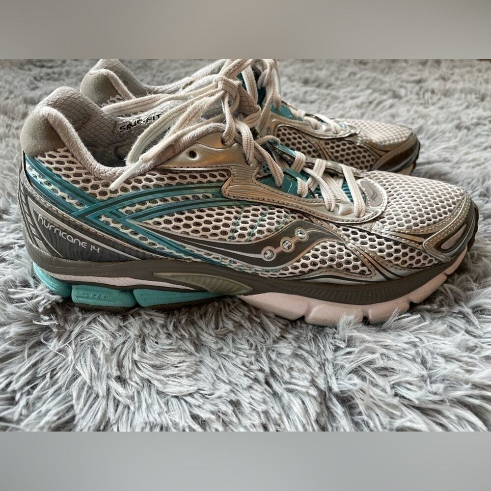 Women’s Saucony Hurricane 14 Silver/Teal Running Shoes Size 7.5 – Used